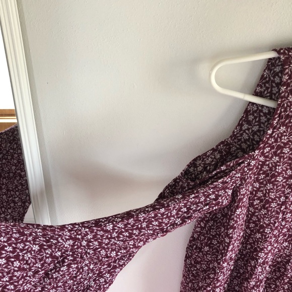 AMERICAN EAGLE COLD SHOULDER TOP - Picture 4 of 4